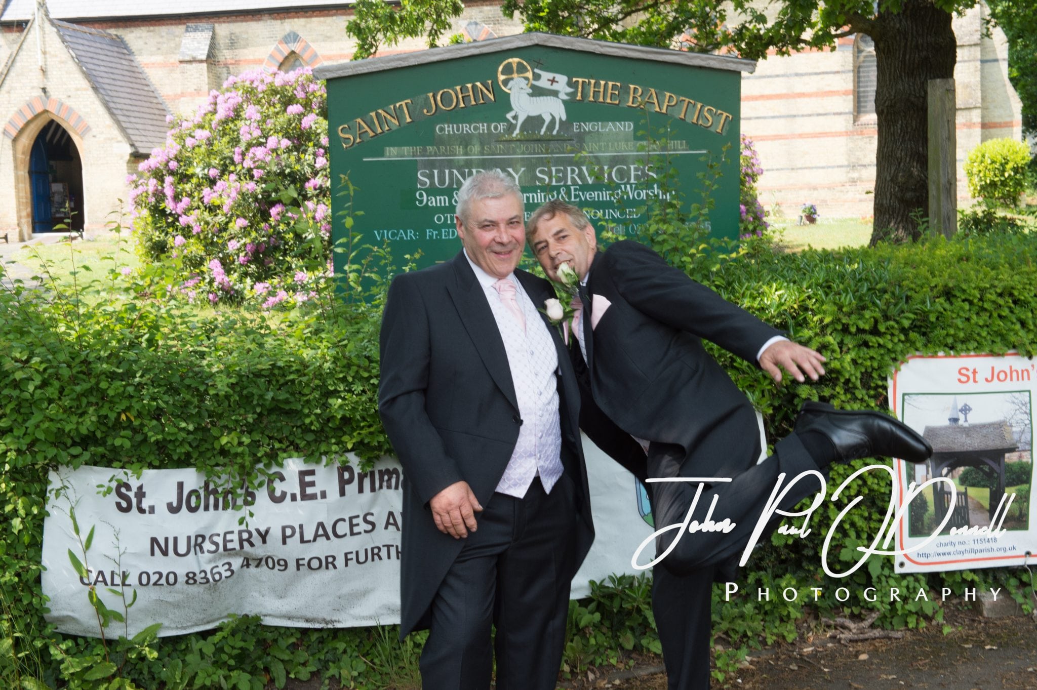 Nicola and Simons Wedding – Photographer Hertfordshire Theobalds Park