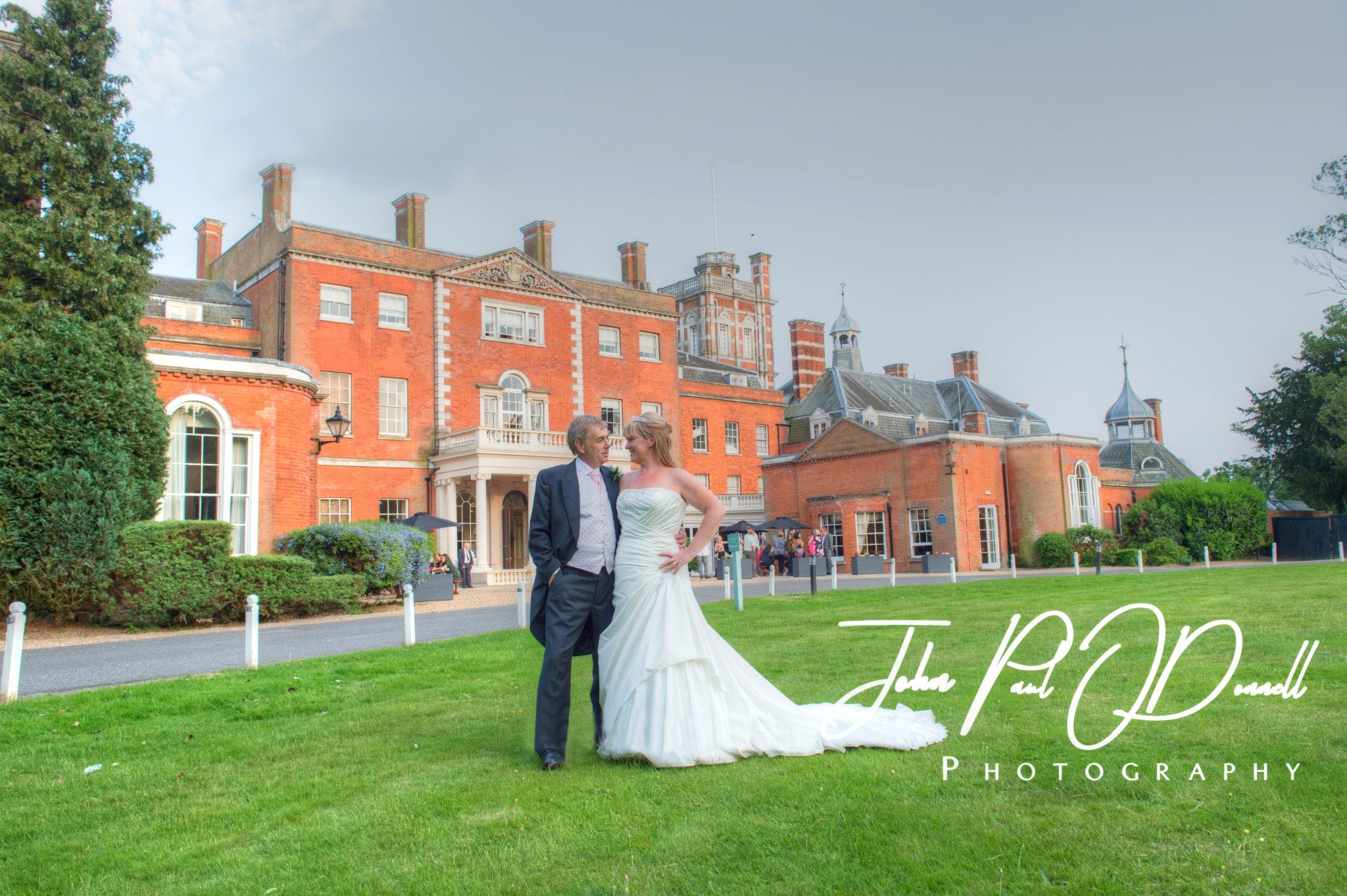 Nicola and Simons Wedding – Photographer Hertfordshire Theobalds Park