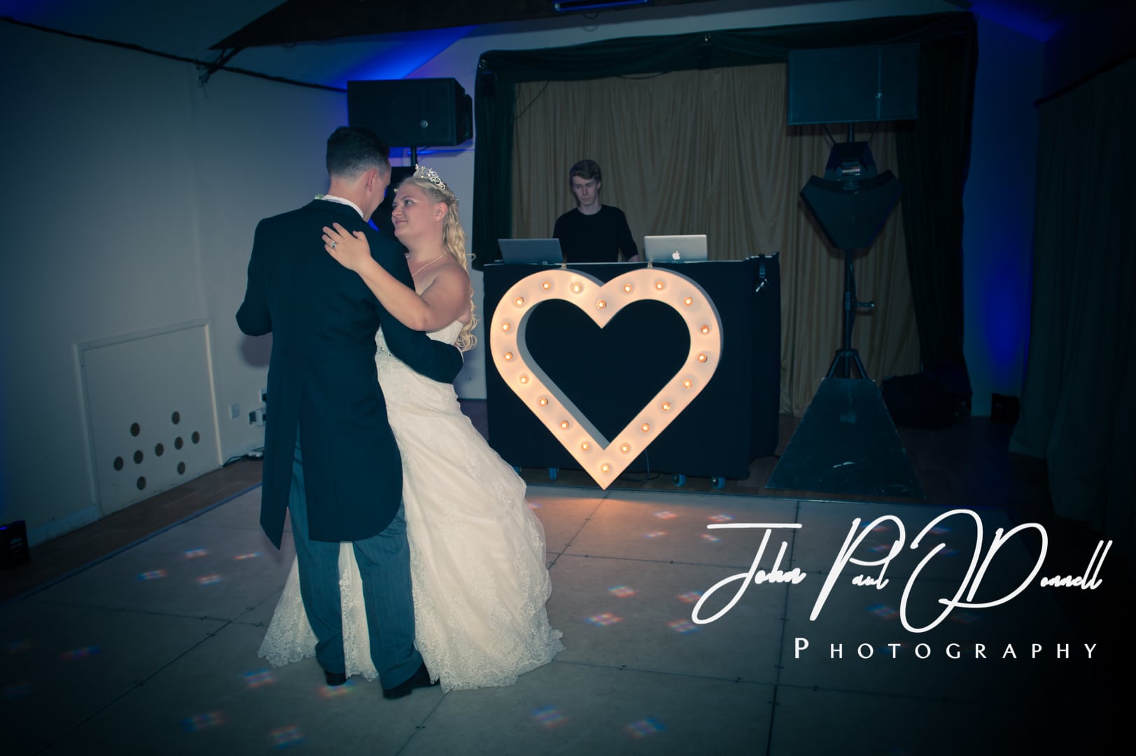 Abbie and Will's summer wedding at Minstrel Court in Royston