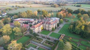 Weddings In Hertfordshire | Fanhams Hall | The Best Places For Pics